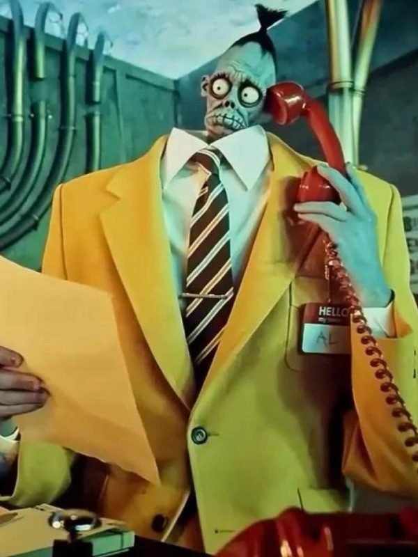 Beetlejuice Bob the Shrinker Head Suit Yellow