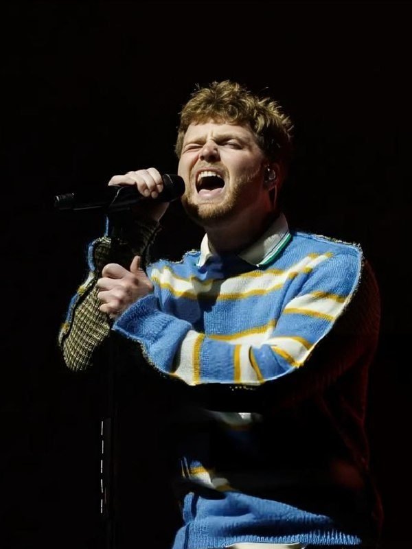 Cheaper Than Therapy Tour 2025 Alex Warren Blue Striped Sweatshirt