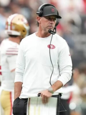 Kyle Shanahan NFL Preseason 2025 49ers White Sweatshirt