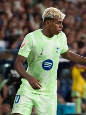 Lamine Yamal Levante UD v FC Barcelona Green Shirt