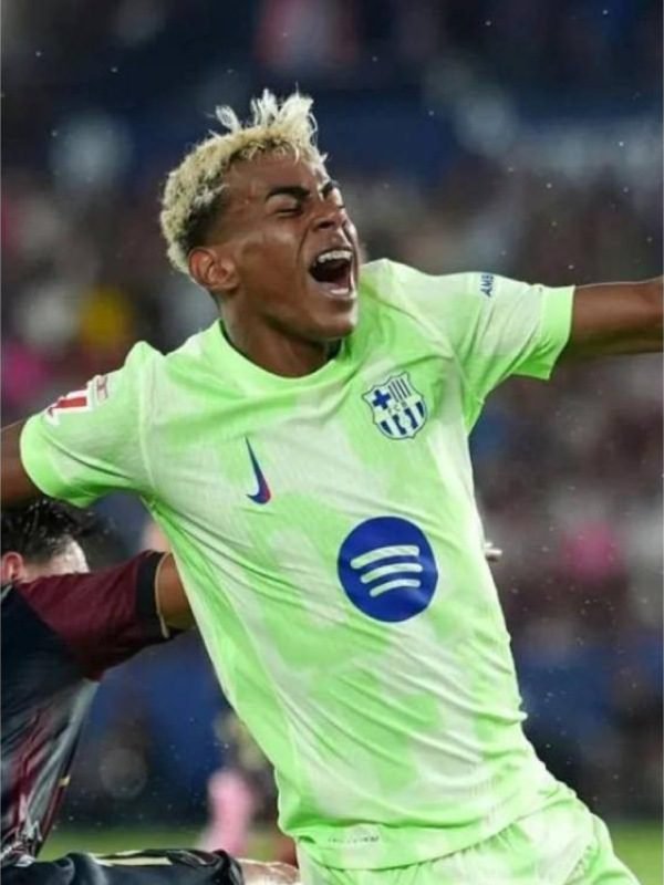 Lamine Yamal Levante UD v FC Barcelona Shirt