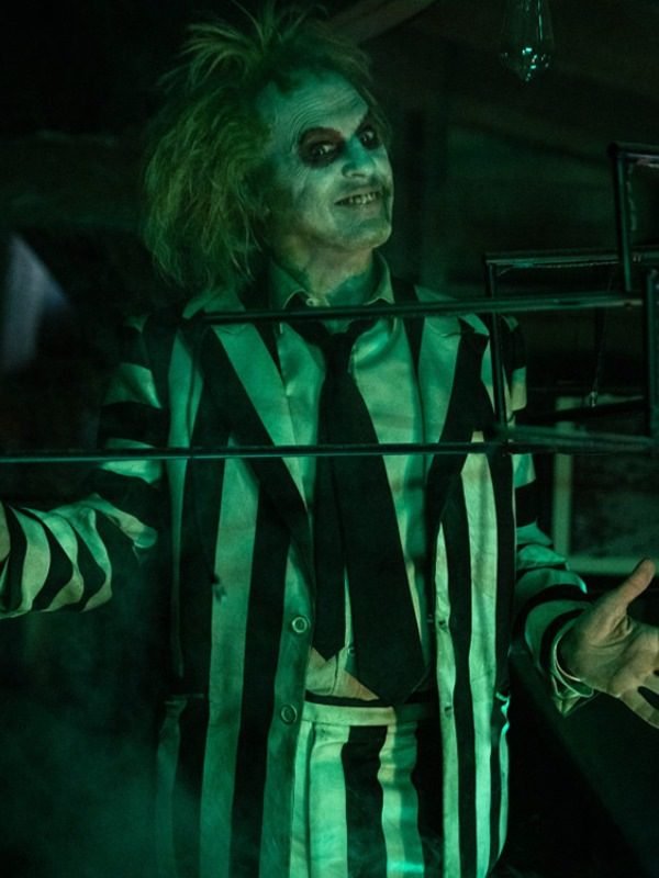 Michael Keaton Horror Movie Beetlejuice Beetlejuice Black & White Suit