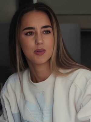 The Princess Diaries S01 Emily Cream & Blue Sweatshirt