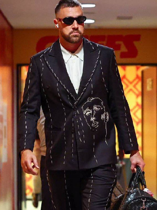 Travis Kelce Chiefs Star Custom Suit in Black