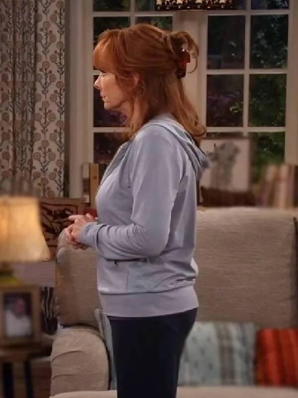 Happys Place S02 Reba McEntire Grey Hoodie