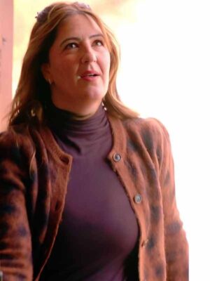 Wild Vacation Rentals S1 D’Arcy Carden Leopard Pattern Cardigan