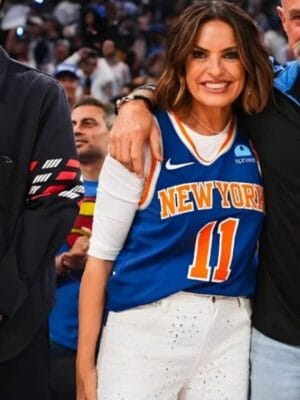 Mariska Hargitay New York Knicks Blue Jersey